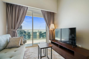 1br Near Dubai Mall Canal View